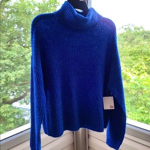 Blue Semi-Cropped Turtle Neck Sweater